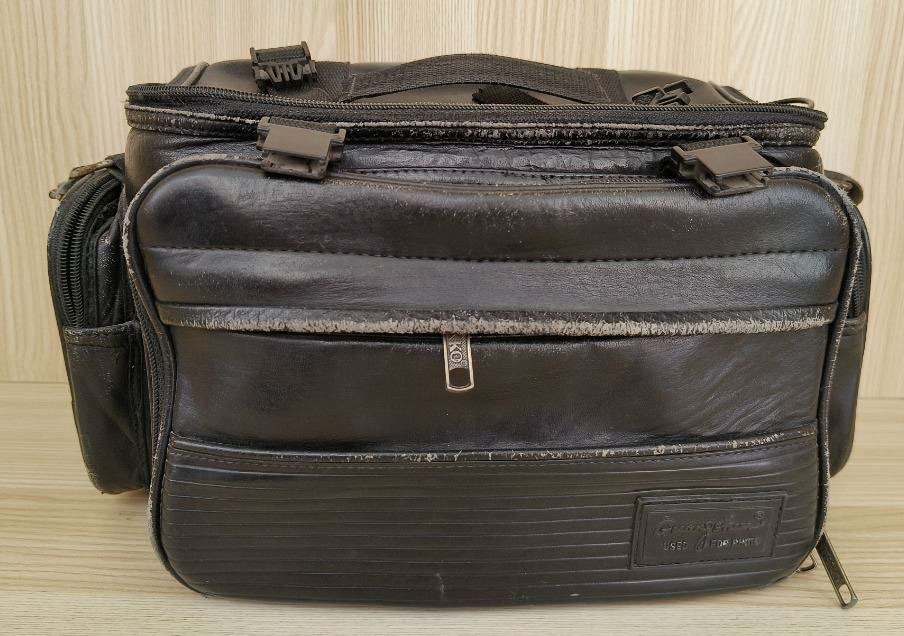 A First-Generation Guangshun Camera Bag - original company photograph 1